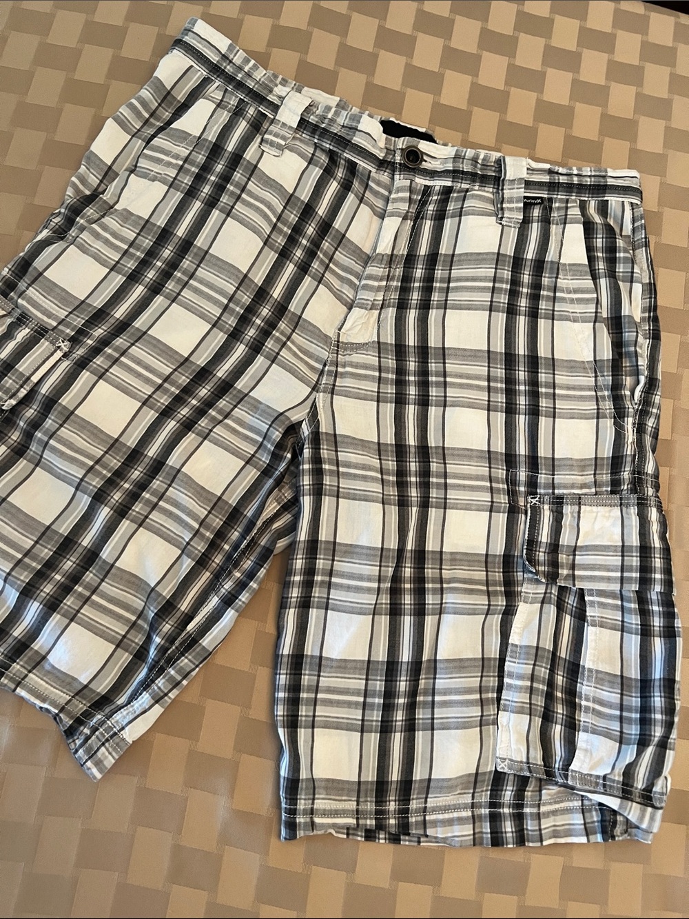 Buckle Hurley Black and White Plaid Cargo Shorts 33